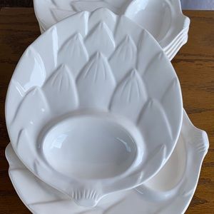 Vintage Artichoke Serving Plate Set